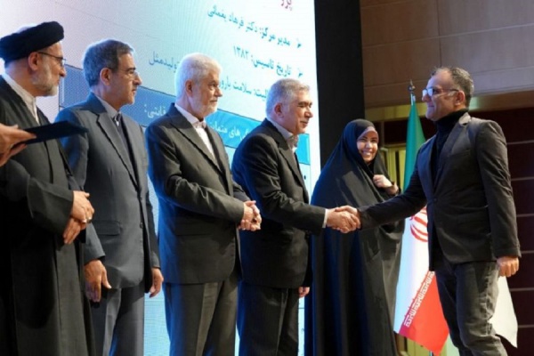 مرکز درمان ناباروری ابن‌سینا به‌عنوان مرکز خدمات تخصصی برگزیده جهاد دانشگاهی معرفی شد